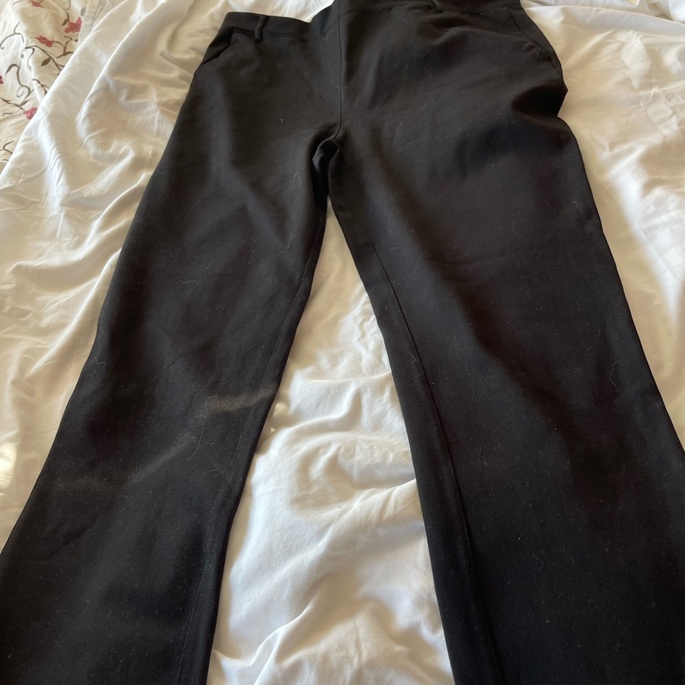 Quince dress slacks, pull on with slit back pockets.